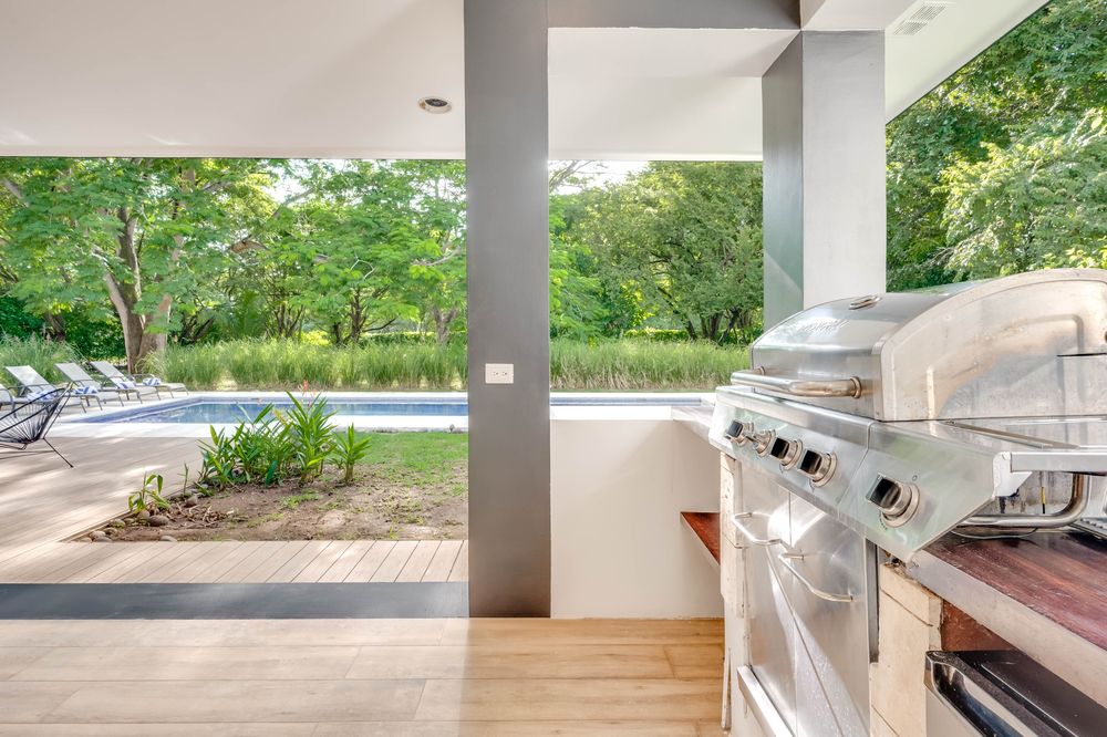 Built-in grill