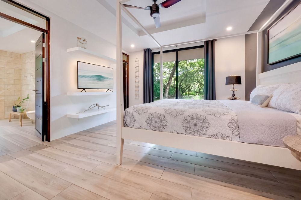 Primary suite